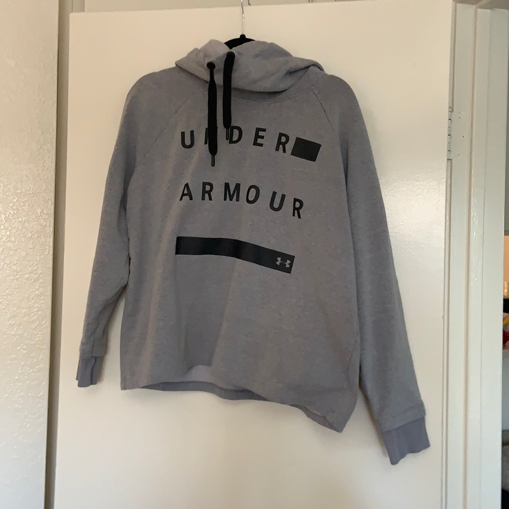 Large Under Armour Sweatshirt